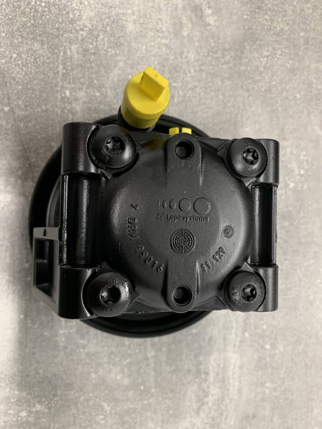 041121 Aston Martin DB9 refurbished power steering pump 3 1