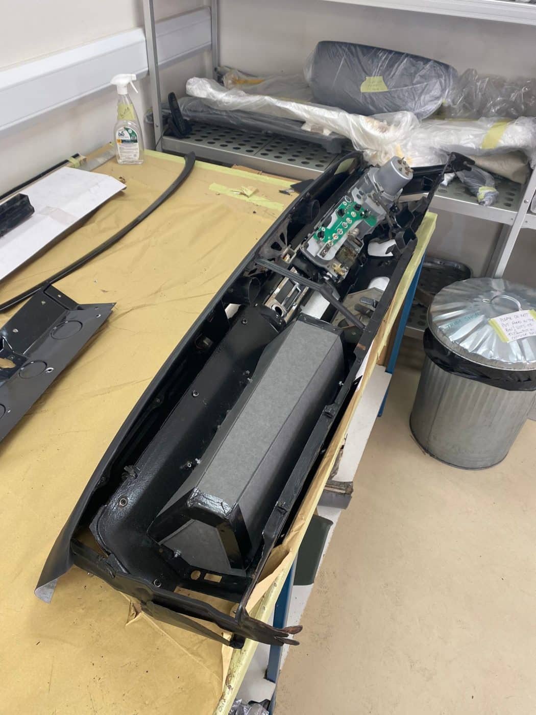 091121 1970 Dodge Charger Dash and Glovebox 2 1