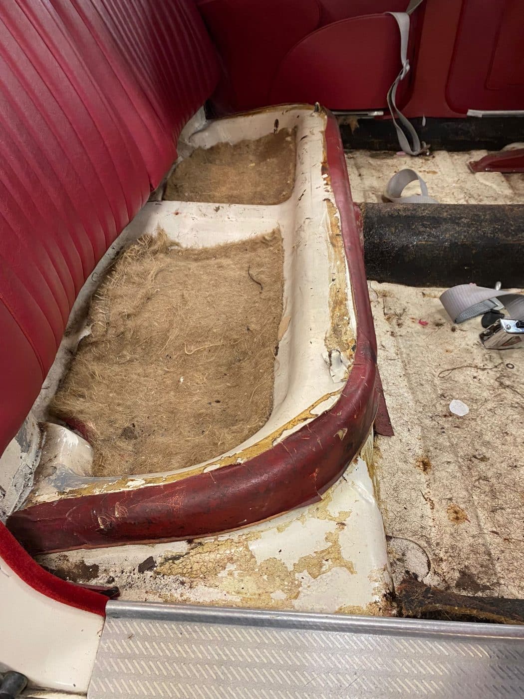 241121 1968 Jaguar MkII Interior Removal and Panel Fix 15 1