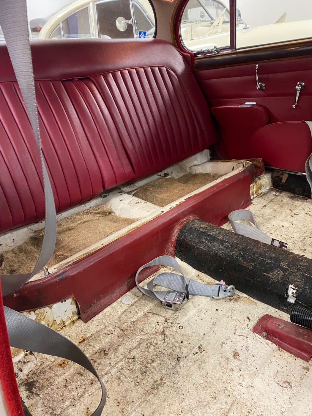 241121 1968 Jaguar MkII Interior Removal and Panel Fix 19 1