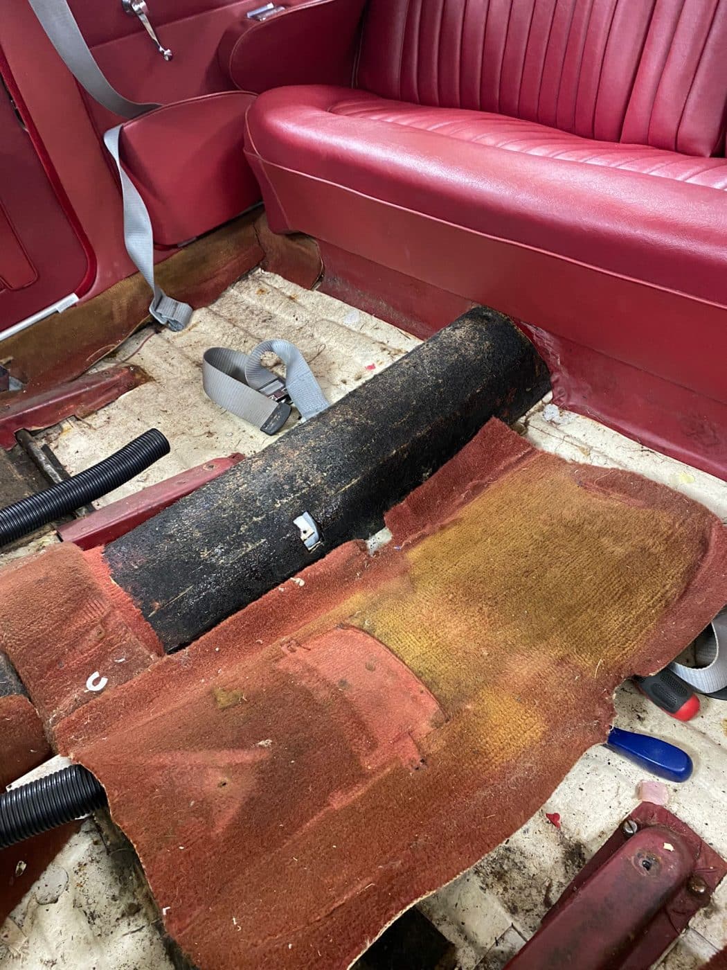 241121 1968 Jaguar MkII Interior Removal and Panel Fix 24 1