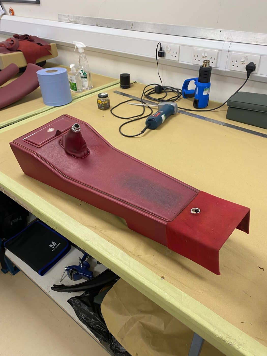 241121 1968 Jaguar MkII Interior Removal and Panel Fix 9 1