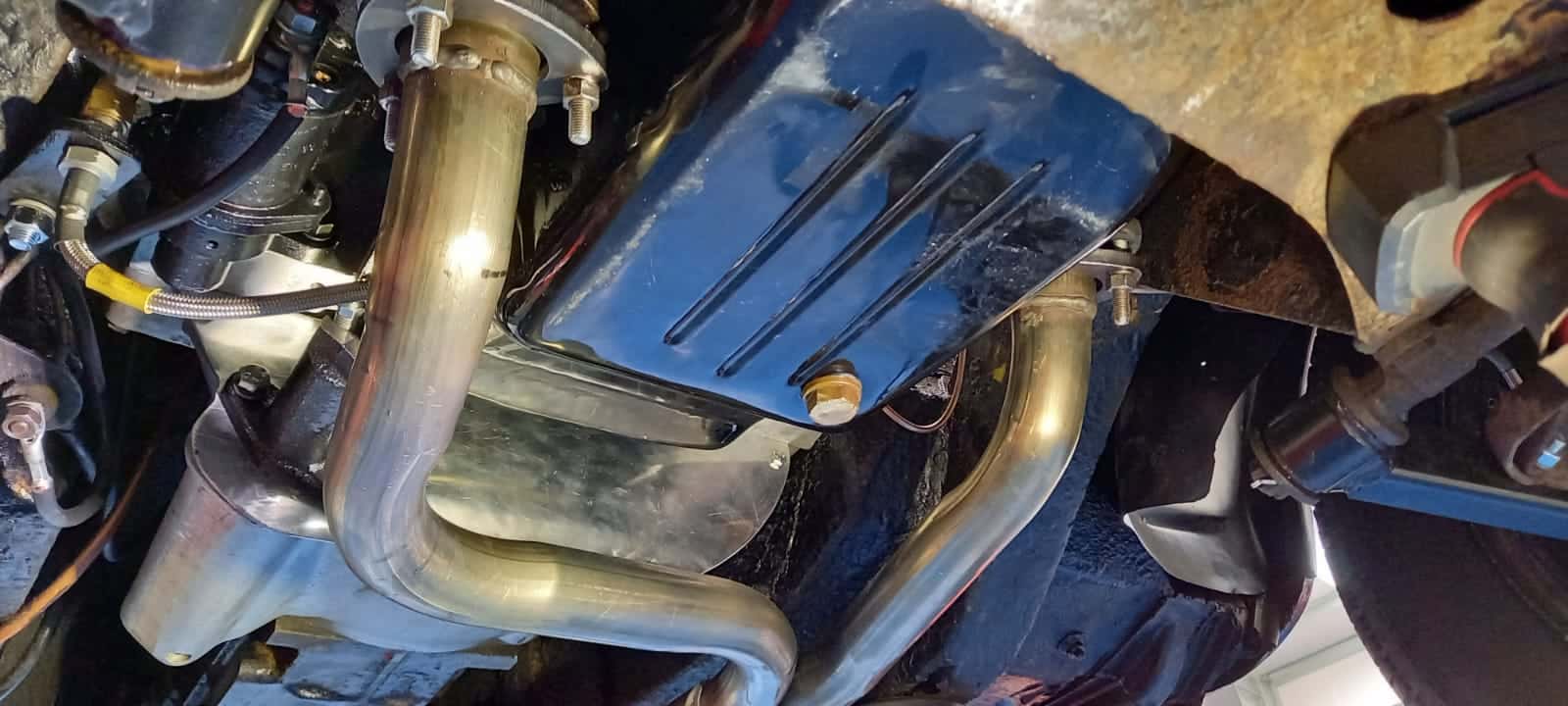 241121 1973 MGB GT V8 Engine Removal 1