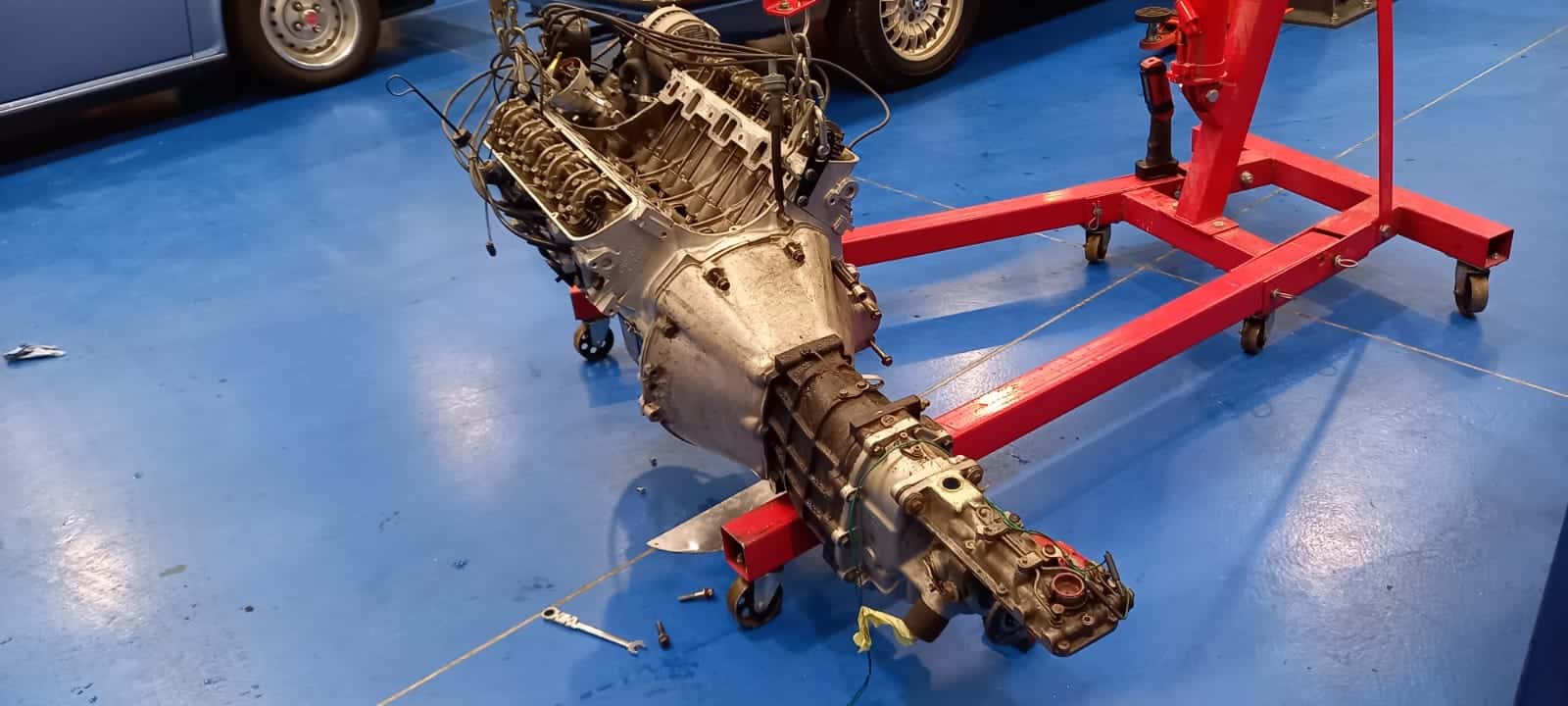 241121 1973 MGB GT V8 Engine Removal 14 1