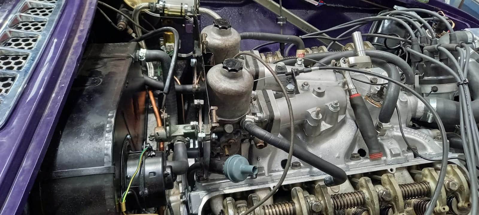 241121 1973 MGB GT V8 Engine Removal 6 1