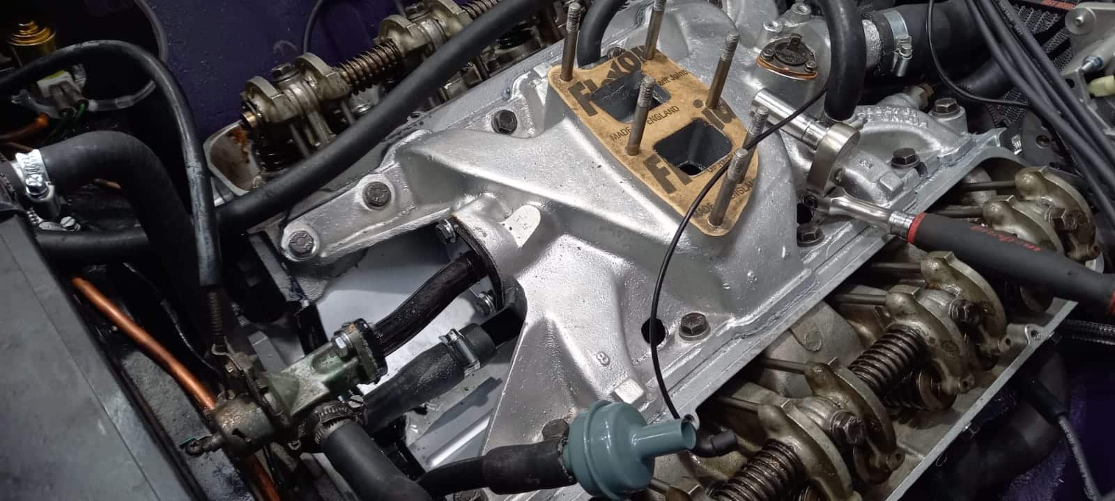 241121 1973 MGB GT V8 Engine Removal 8 1