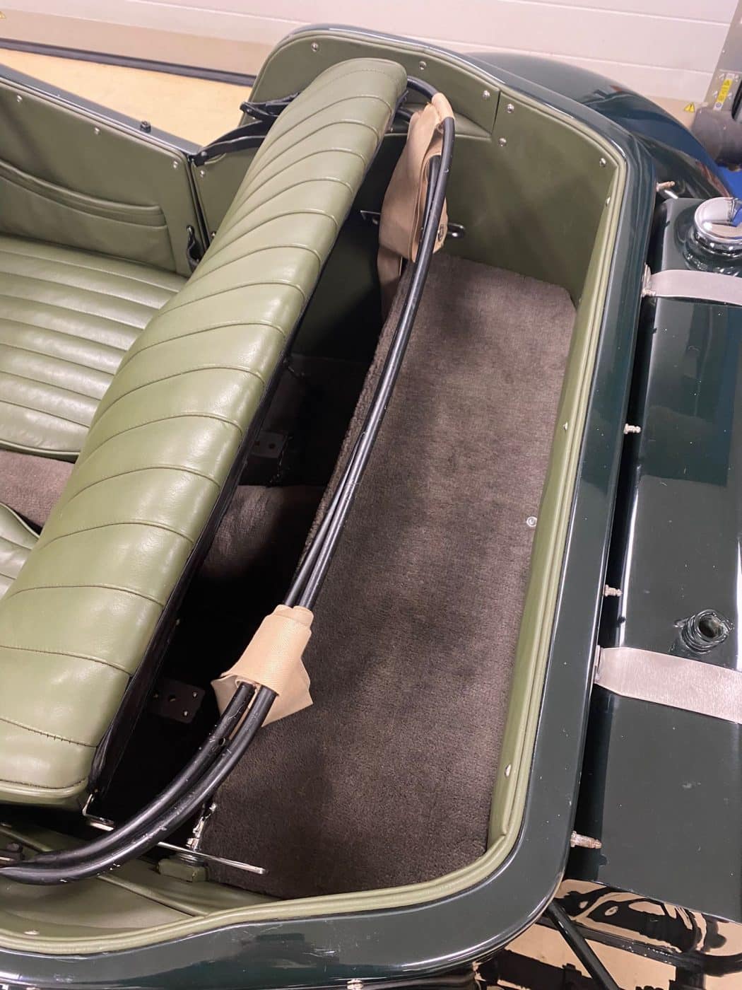 251121 MG PA Battery Box Cover 1