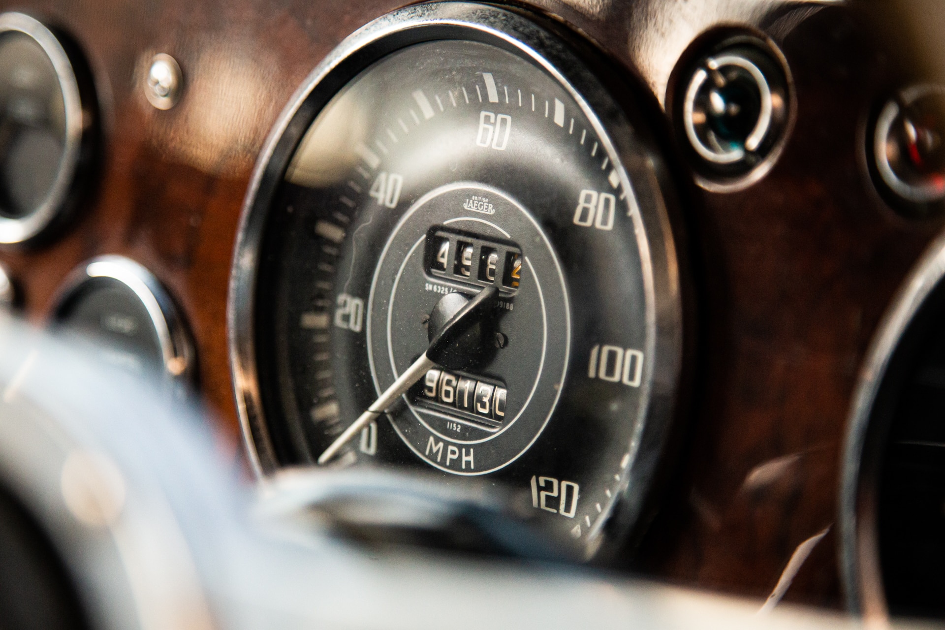 251121 TR4 Feature 15 1