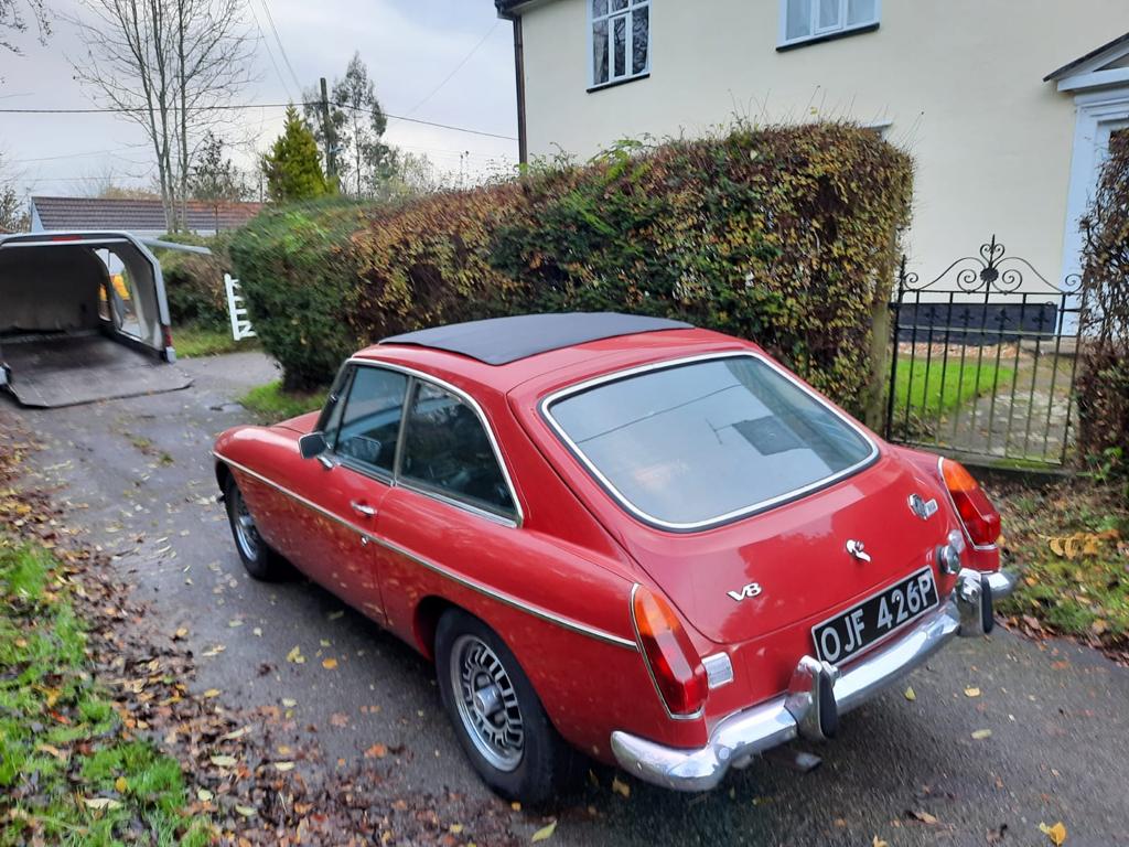 301121 1975 MG B GT V8 being collected 3 1