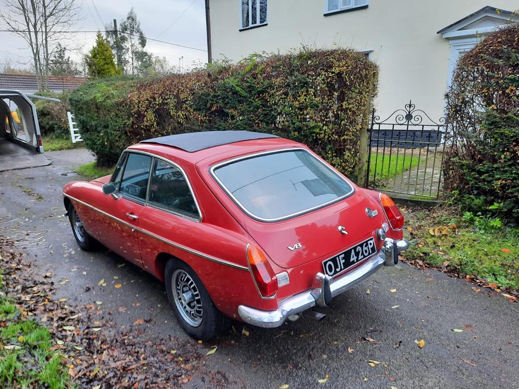 301121 1975 MG B GT V8 being collected 4 1