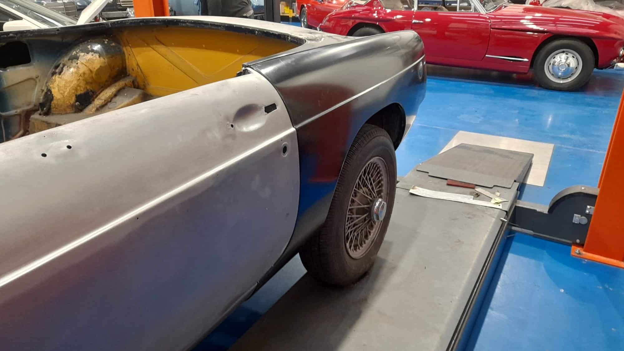 301121 1977 MGB Roadster Body Panels 5 1
