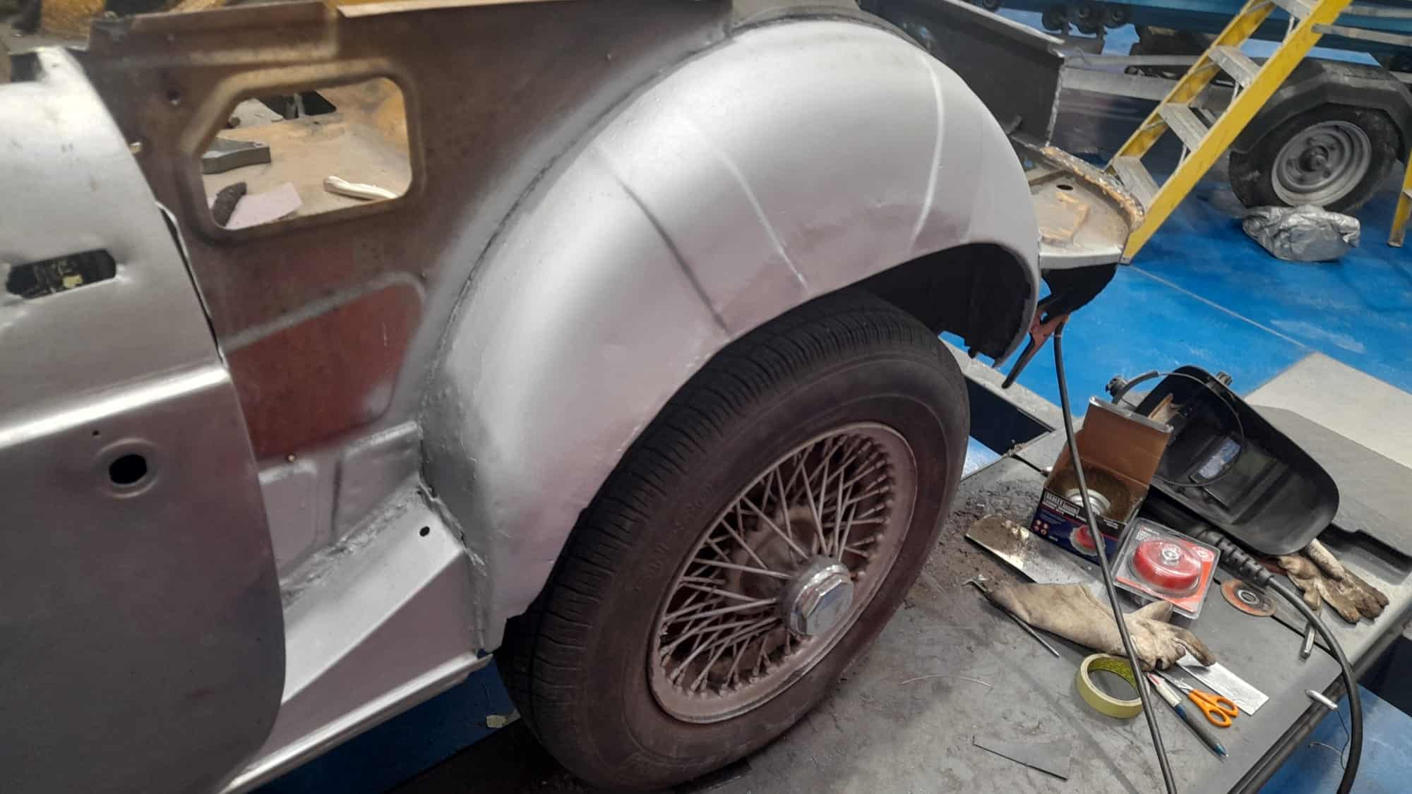 301121 1977 MGB Roadster Body Panels 6 1