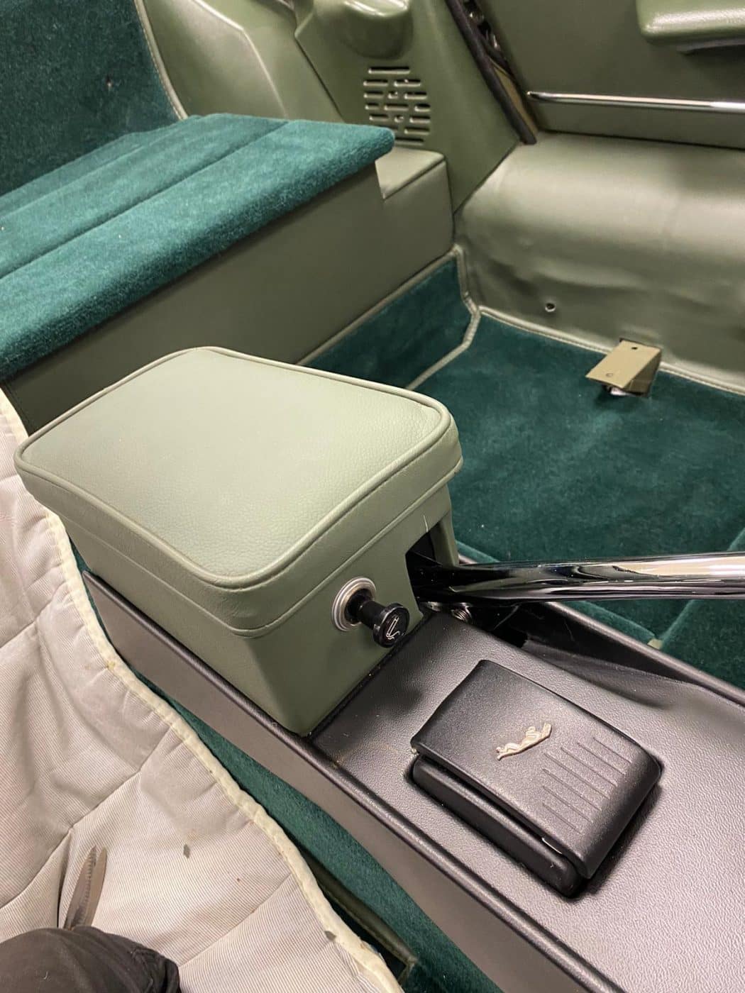 061221 1973 Jaguar E Type Cubby 1