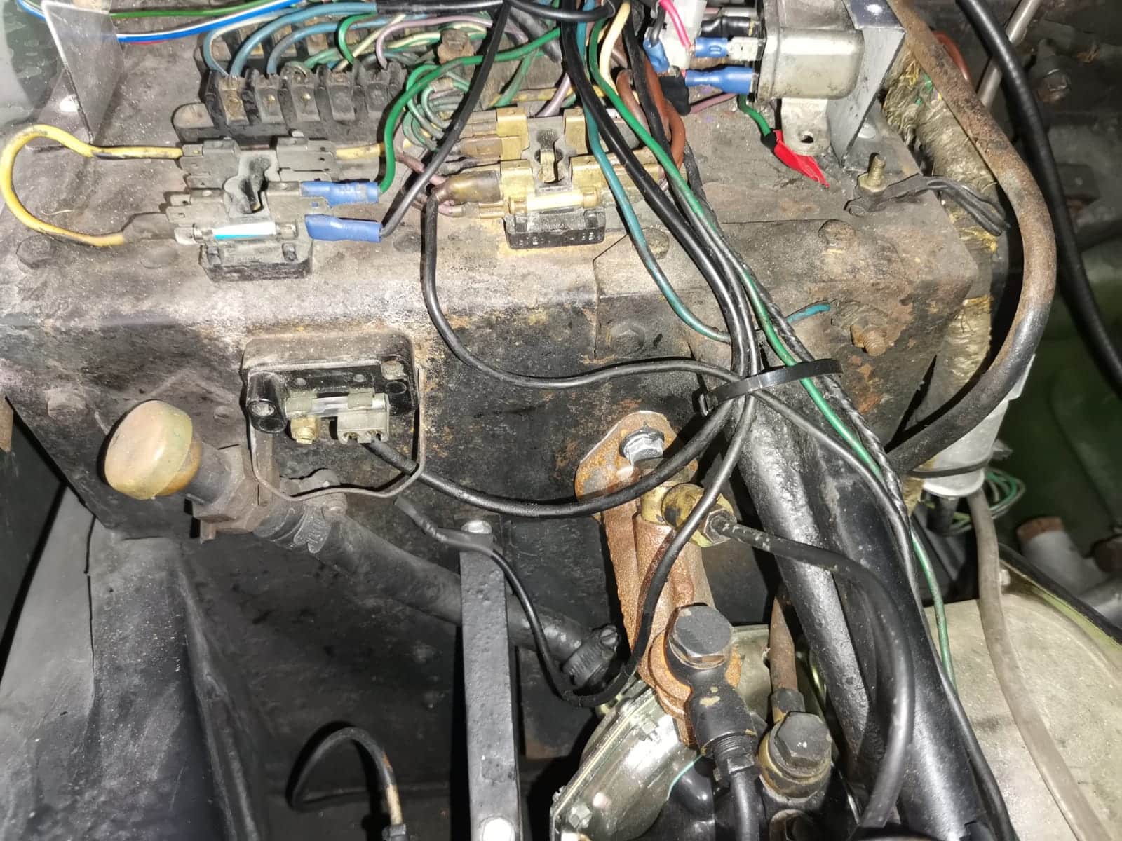 071221 1962 Jensen 541S Teardown 18 1