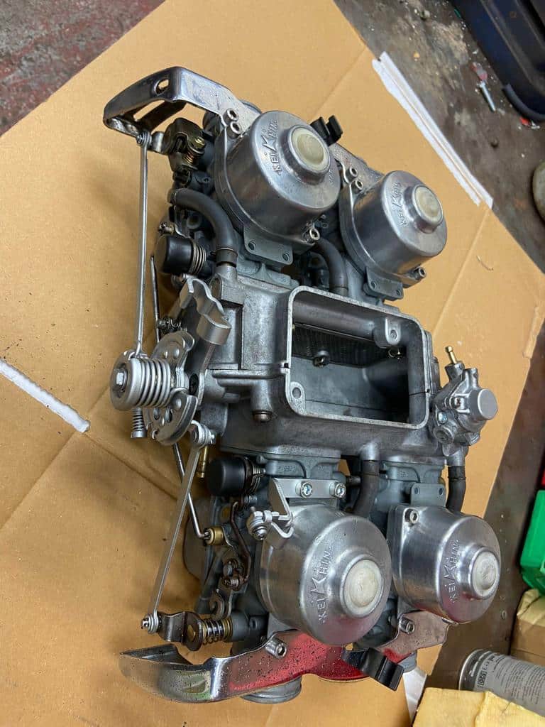 071221 1977 Goldwing Carbs 2 1
