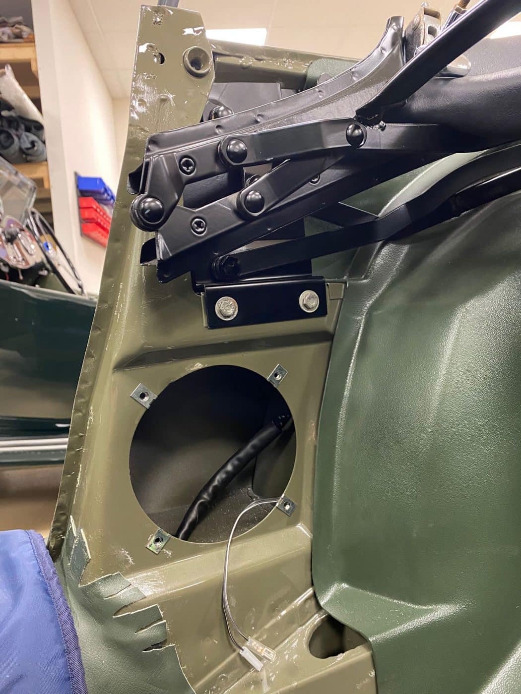 091221 1973 Jaguar E type Roadster Dash and Hood 3 1
