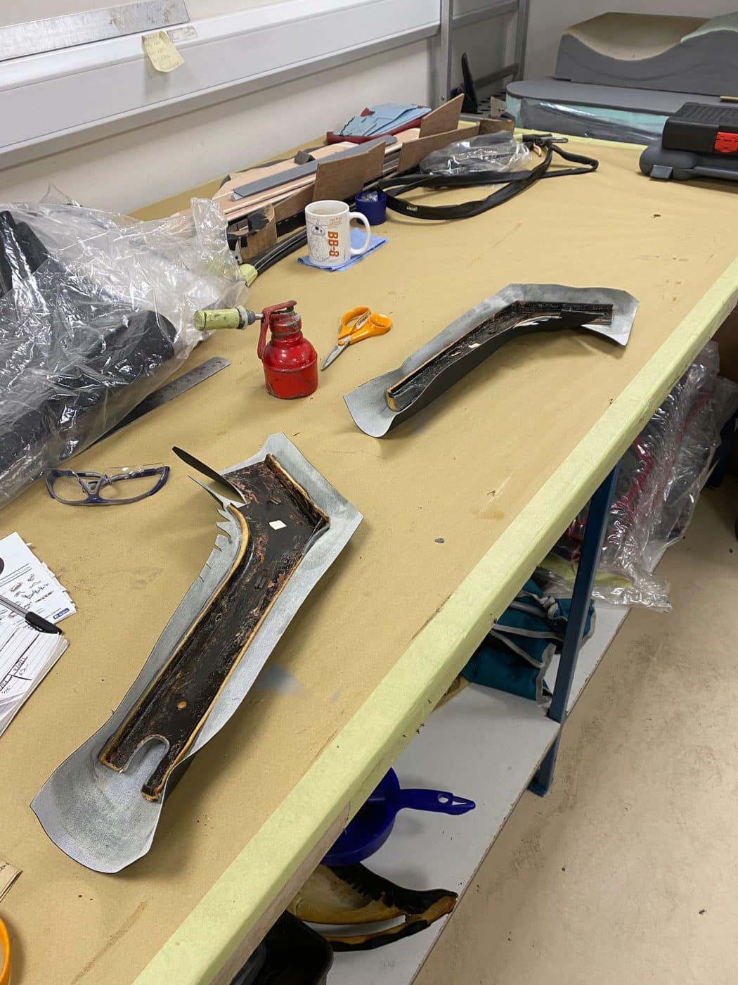 091221 1973 Jaguar E type Roadster Dash and Hood 8 1