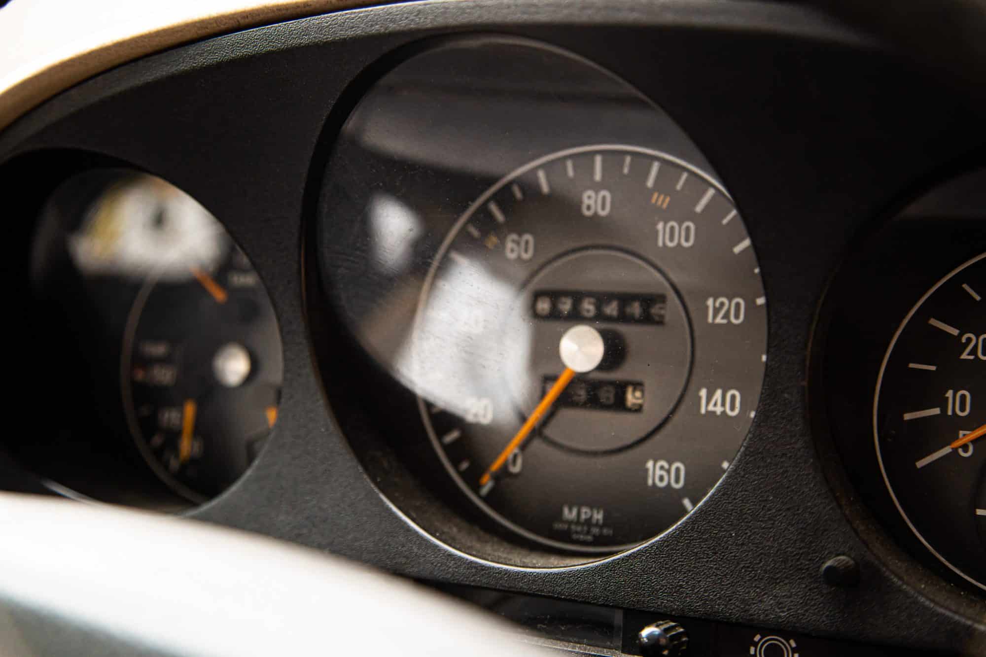 131221 1976 Mercedes 350SL 9 1