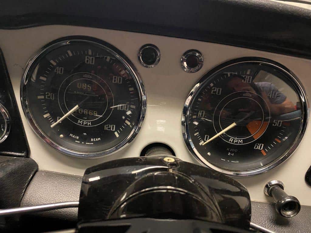 131221 Triumph TR4 3 1