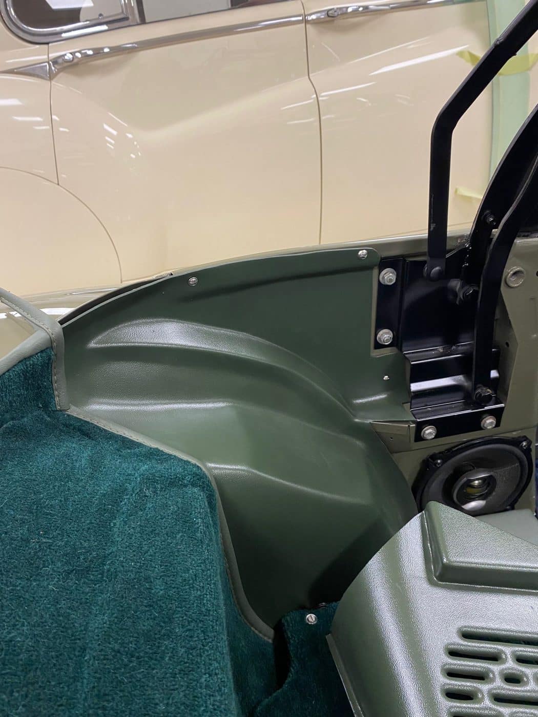 171221 1973 Jaguar E Type Roadster Trim 3 1