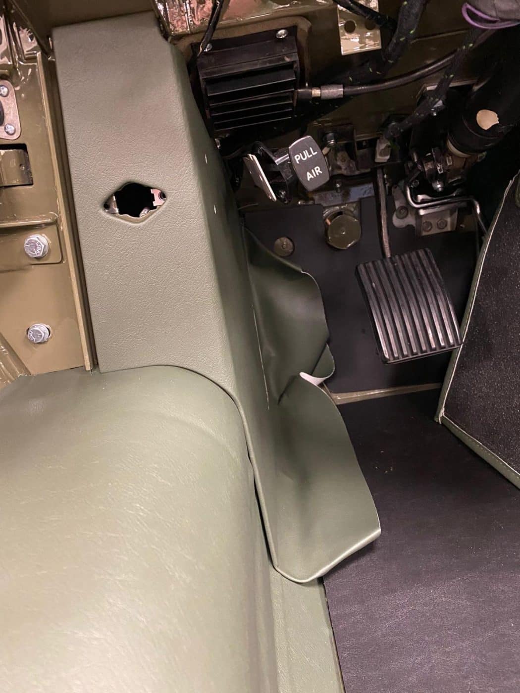 21221 Fern Grey Interior14 1