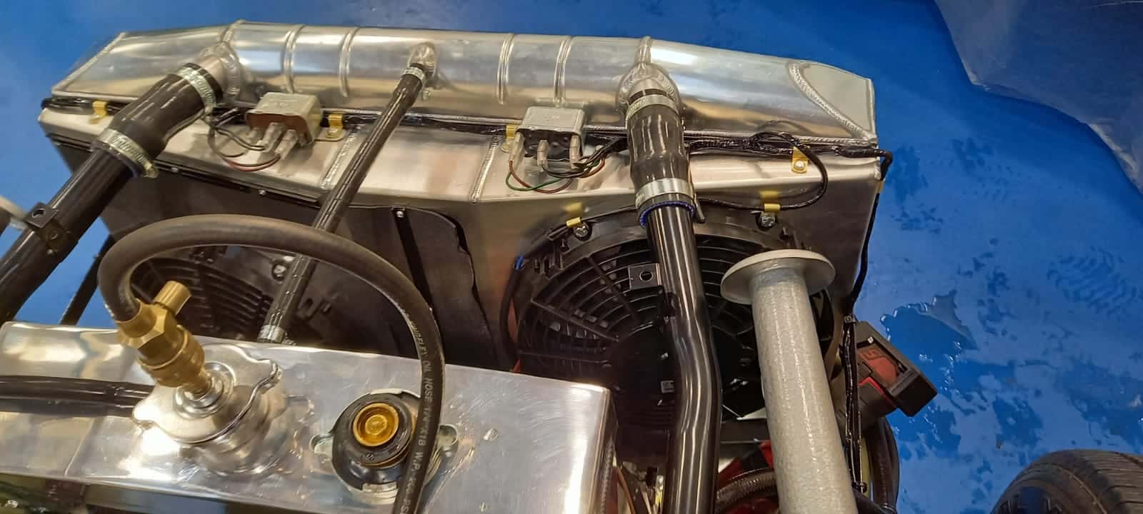 21221 Fern Grey Radiator Leak5 1