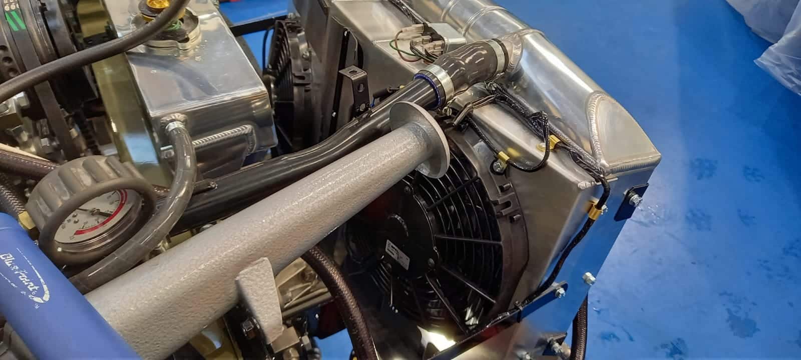 21221 Fern Grey Radiator Leak6 1