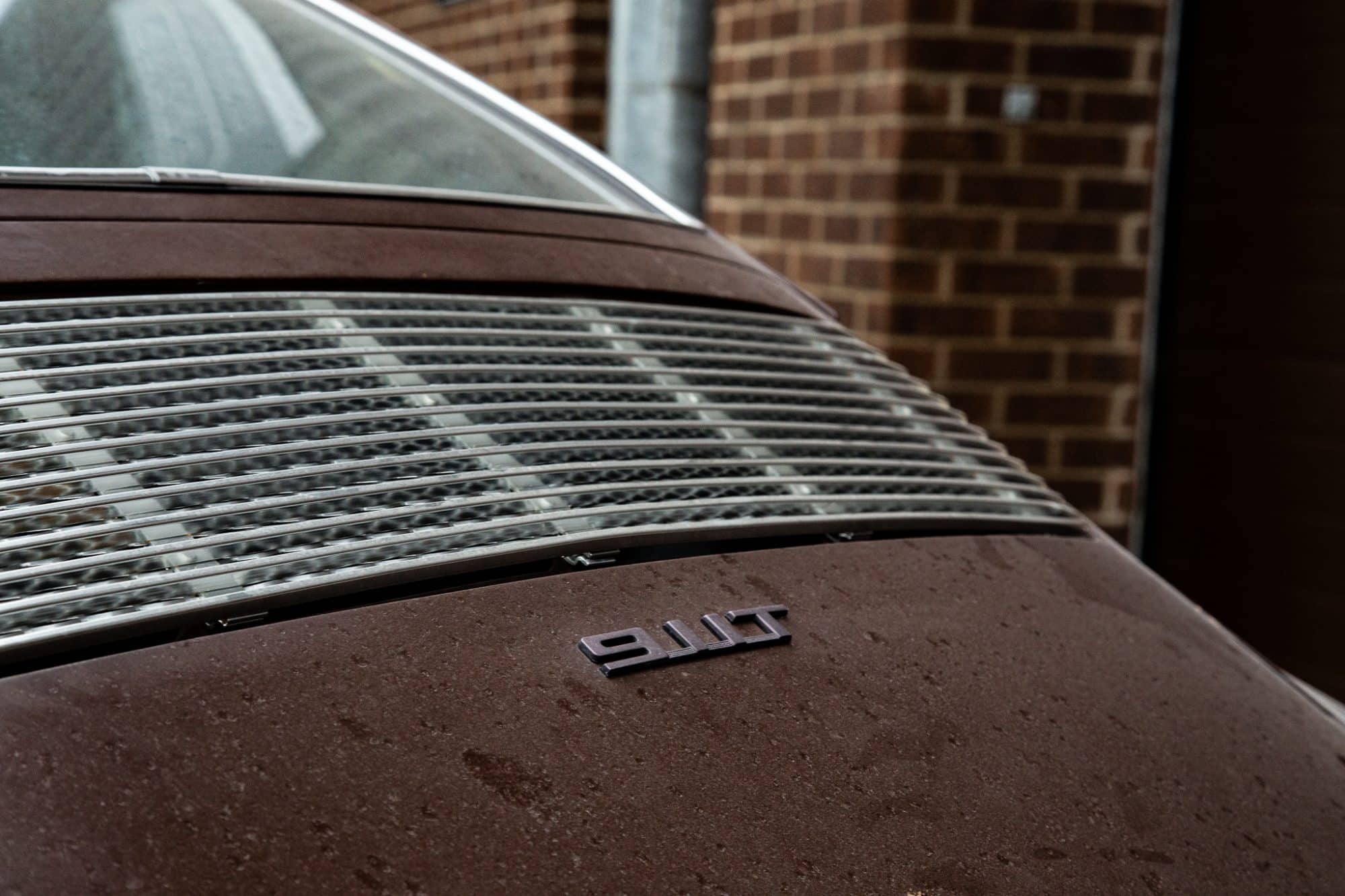 110122 1970 Porsche 911T Arrival Photos 15 1