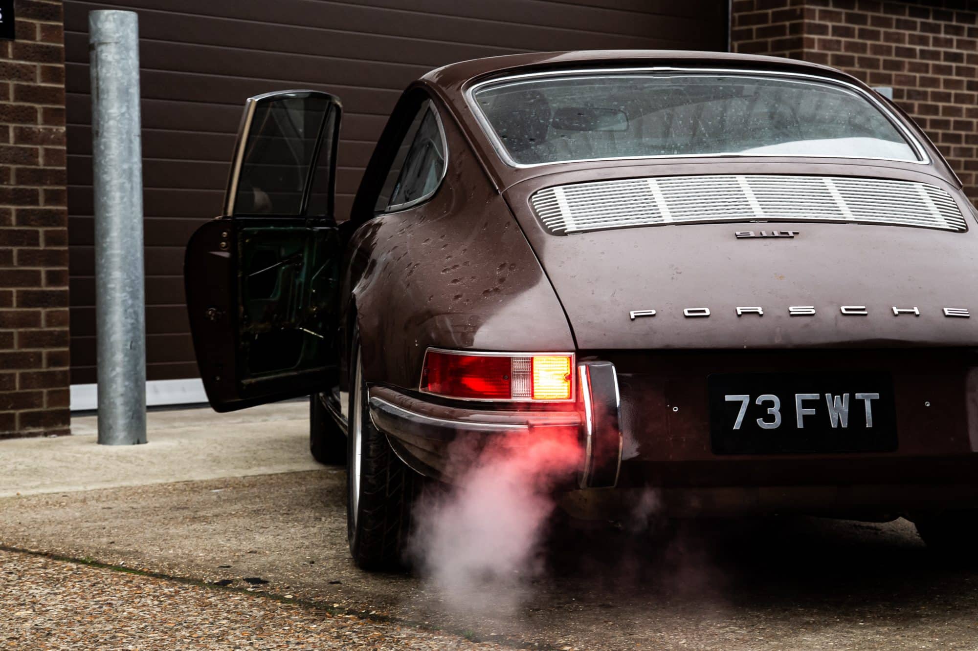 110122 1970 Porsche 911T Arrival Photos 4 1