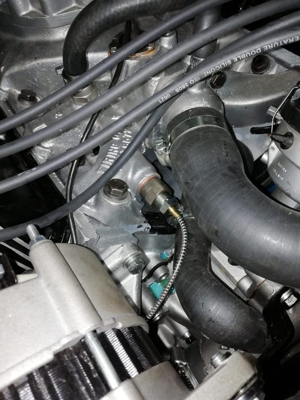 110122 1973 MGB GT V8 Oil Pressure Gauge and Wiring 8