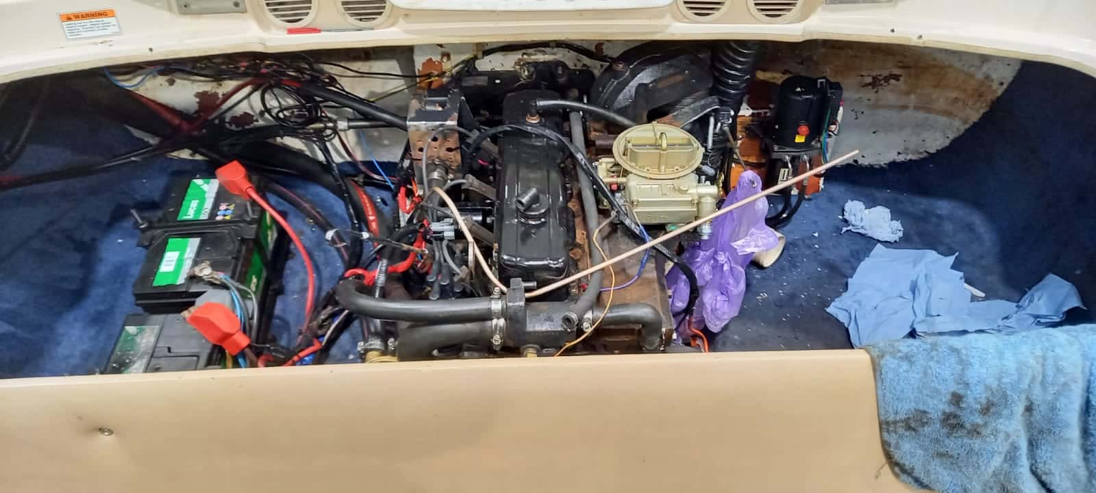 110122 Glastron New Seat Plates and Carburettor Set Up 1
