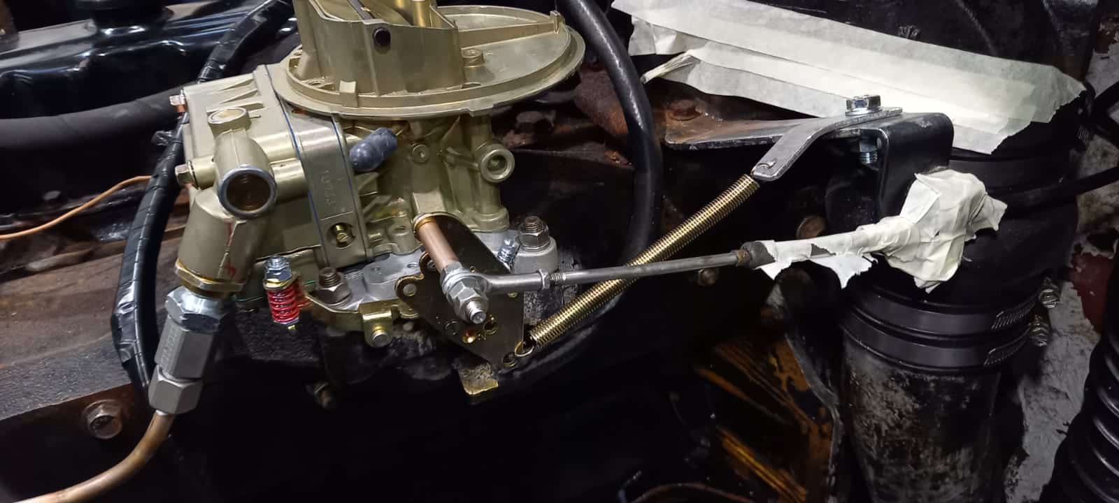 110122 Glastron New Seat Plates and Carburettor Set Up 4 1