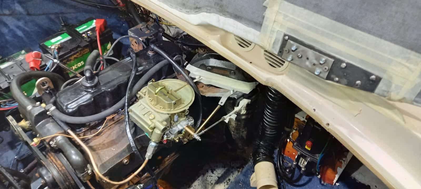 110122 Glastron New Seat Plates and Carburettor Set Up 7 1