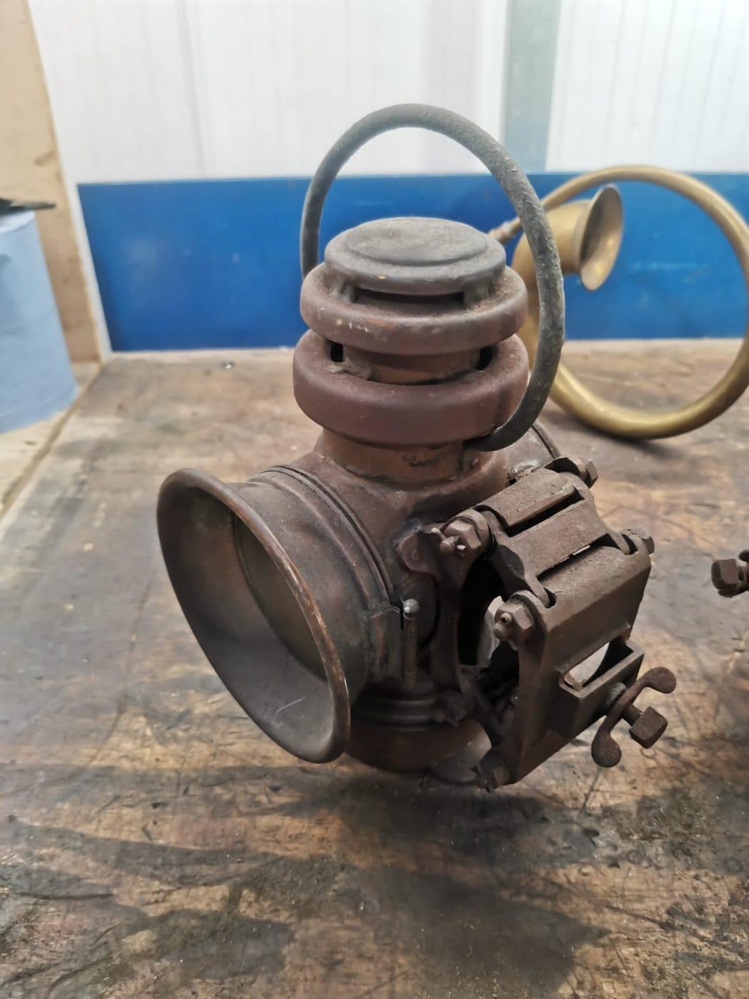 130122 1905 Riley 9hp Parts off for rebrassing 11 1