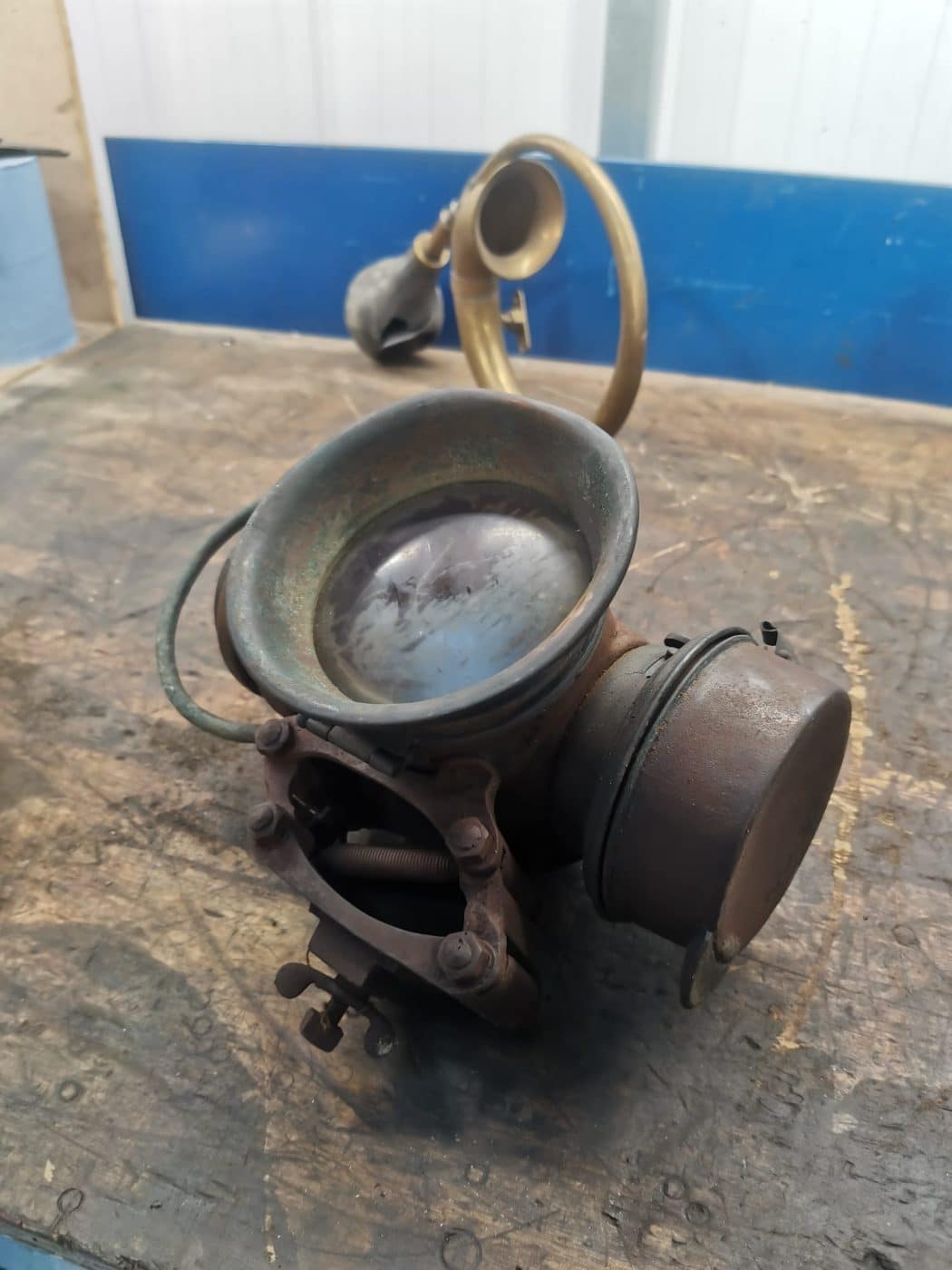130122 1905 Riley 9hp Parts off for rebrassing 20 1