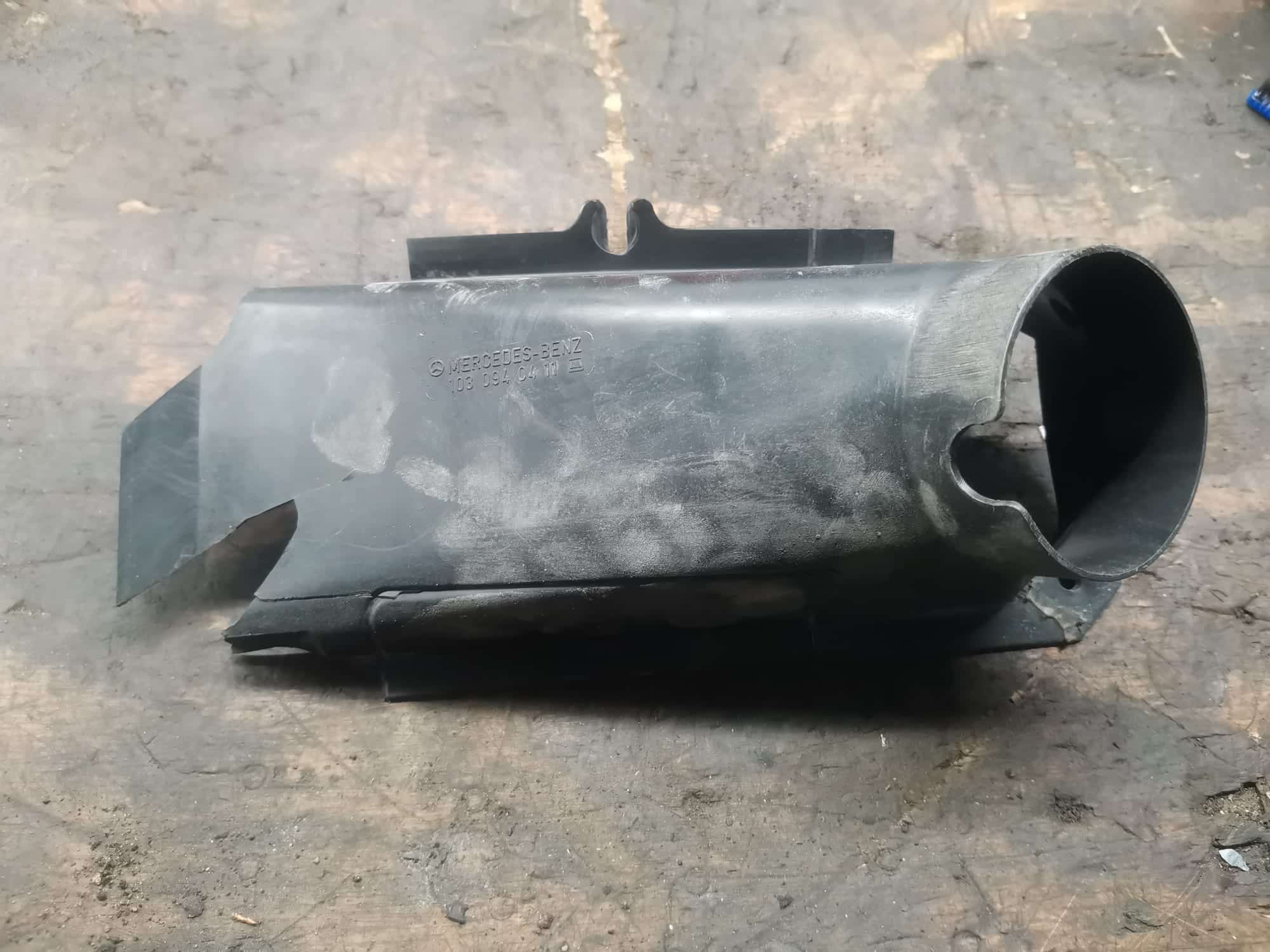 130122 1987 Mercedes 500SL Parts Cleaning and Organising 190 1