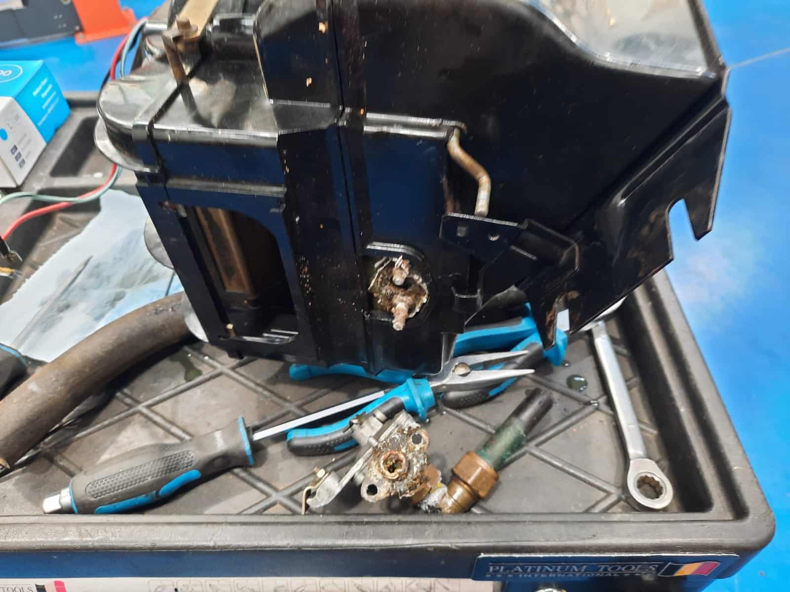 190122 Alfa Romeo Spyder Heater Box 13