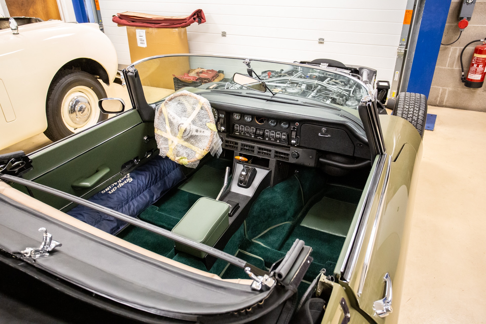 1973 Jaguar E Type Series 3 Fearn Grey 22122021 2