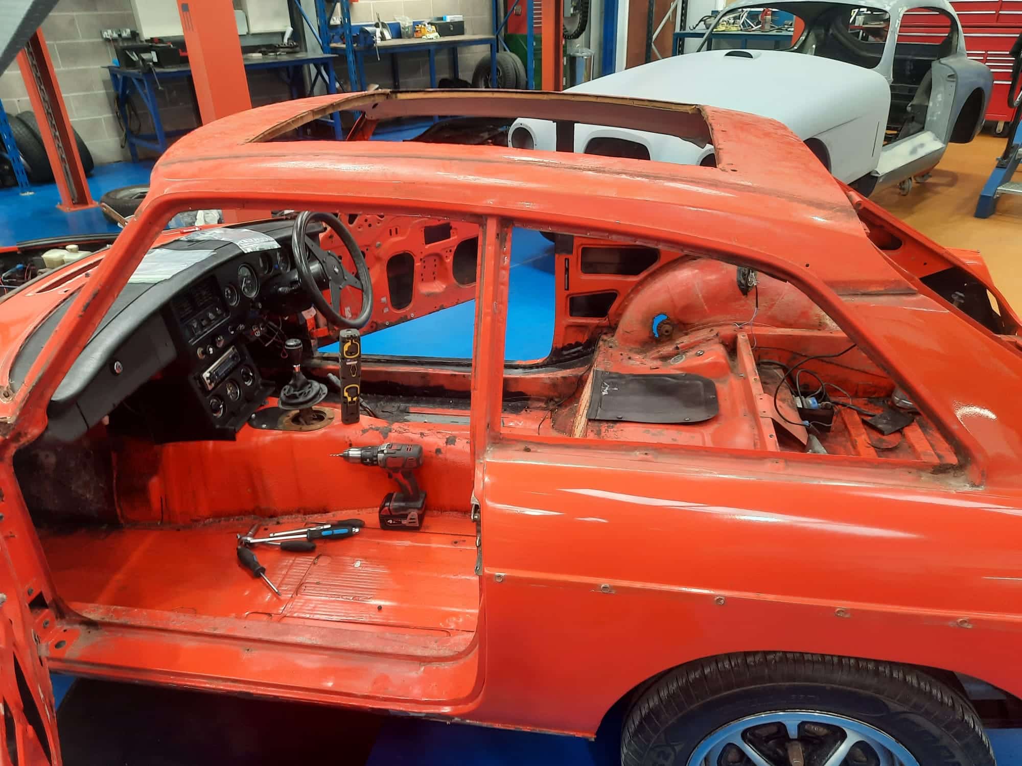 310122 Blaze Orange MGB GT Teardown and Inspection 4 1