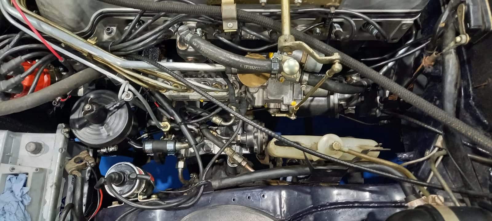 030222 1969 Mercedes 280SL Pagoda Engine In Wiring and plumbing fluids 8 1