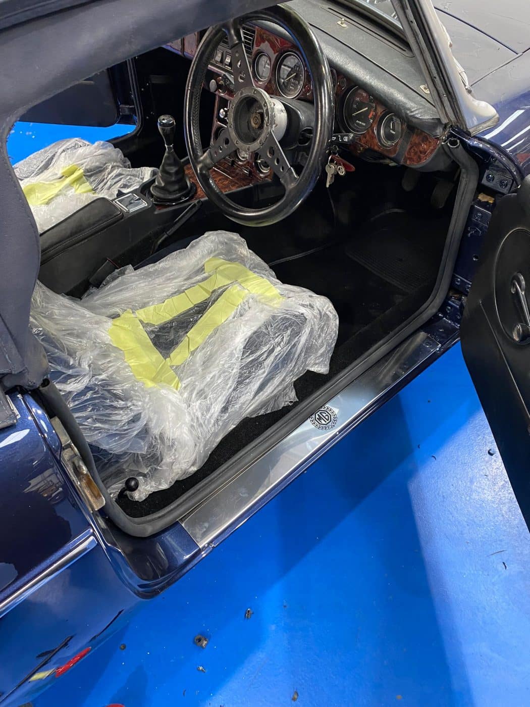 100222 1977 MGB Roadster Hood and Fitting Sill Plates 5 2