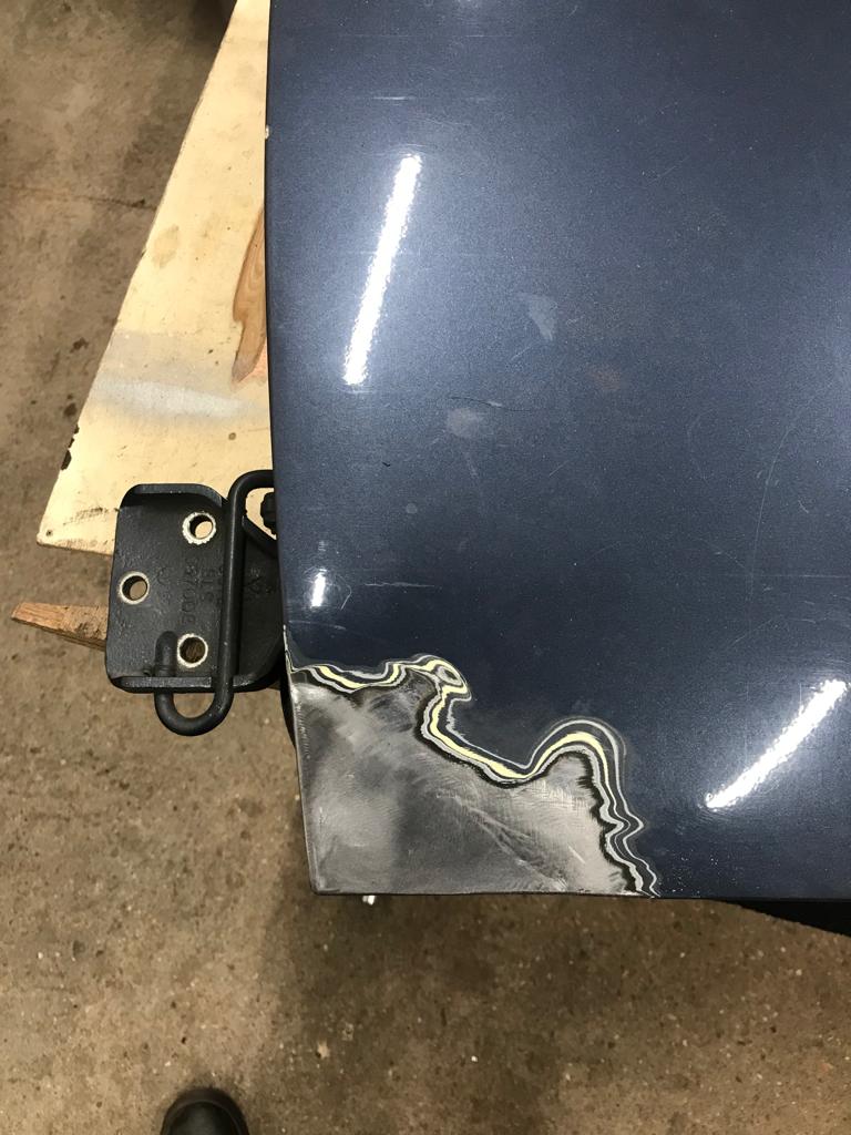 140222 1987 Daimler Double Six Wing and Door Rust Repairs 1