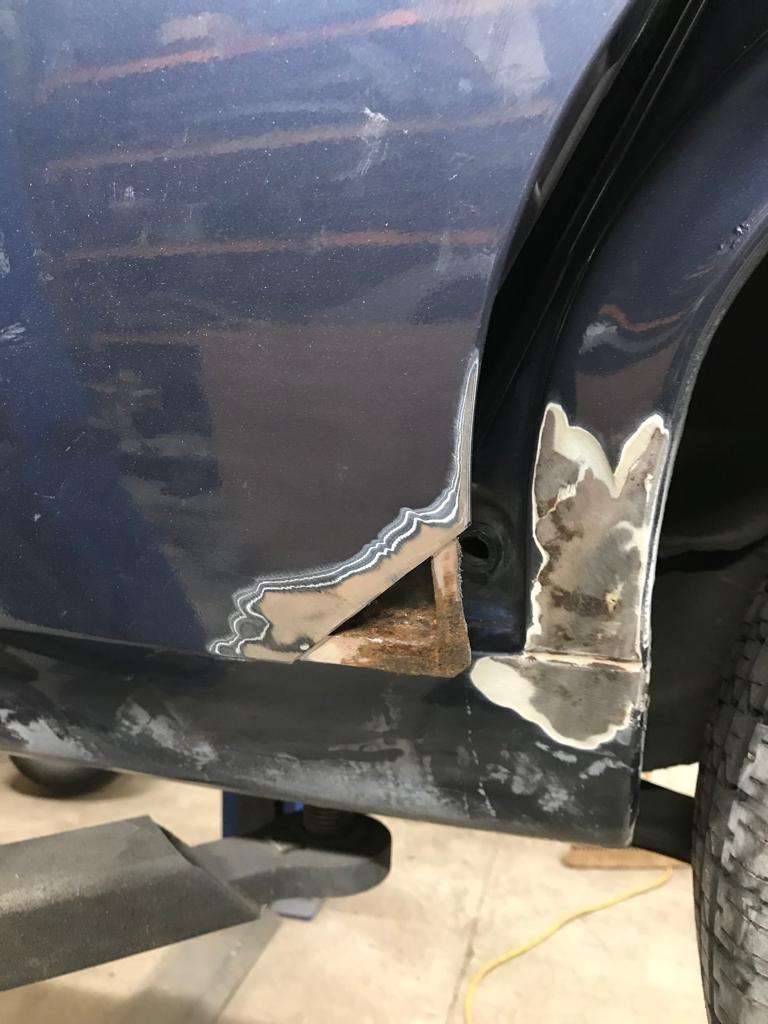 140222 1987 Daimler Double Six Wing and Door Rust Repairs 11 1