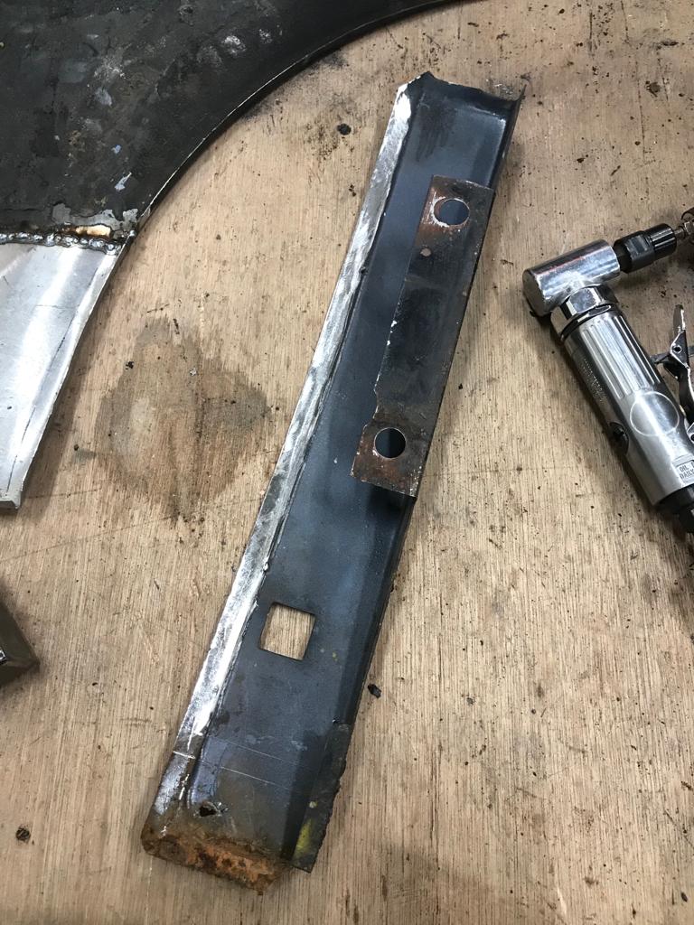 140222 1987 Daimler Double Six Wing and Door Rust Repairs 41 1