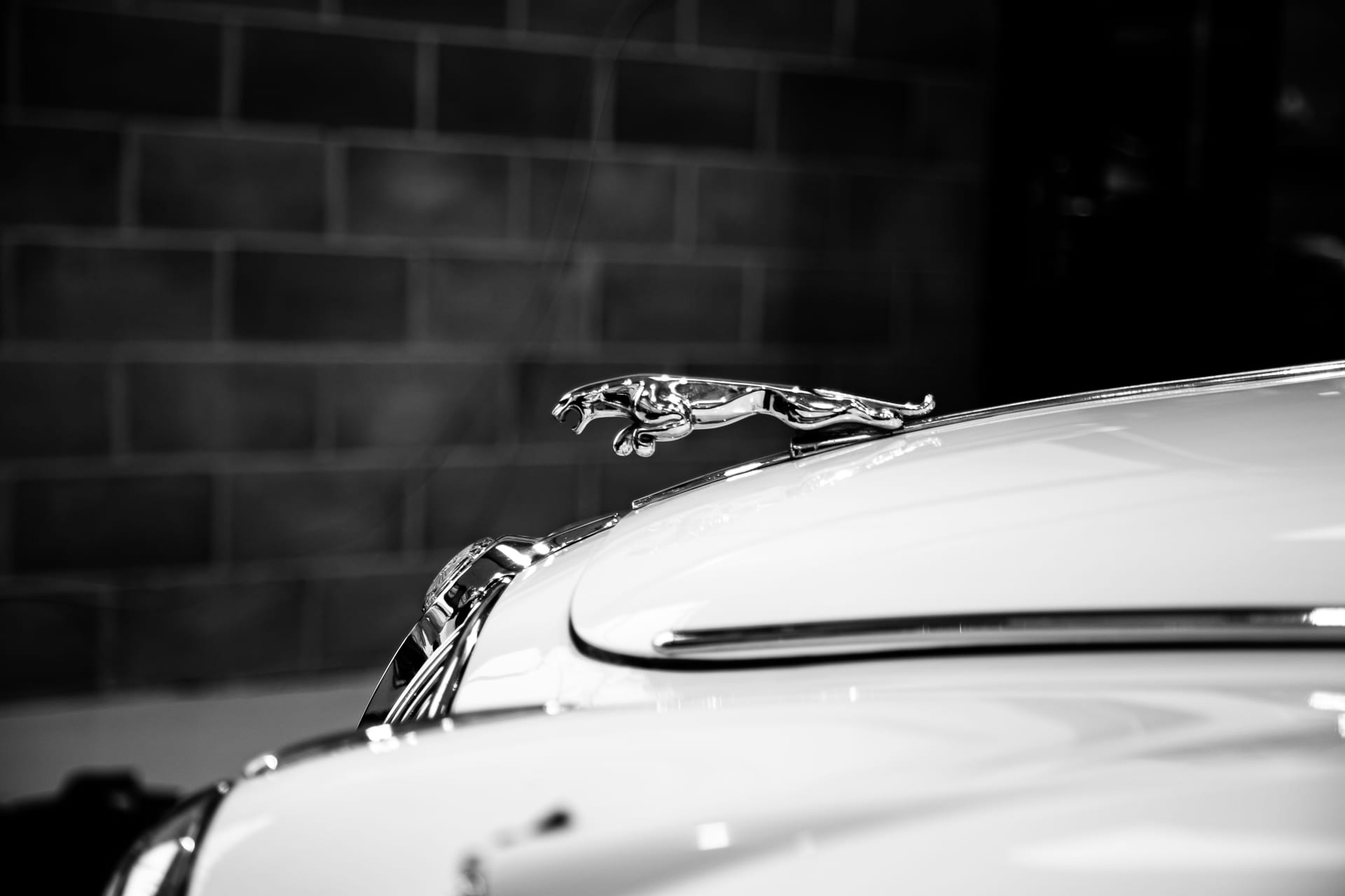 150222 1966 Jaguar MkII New Building 11 1