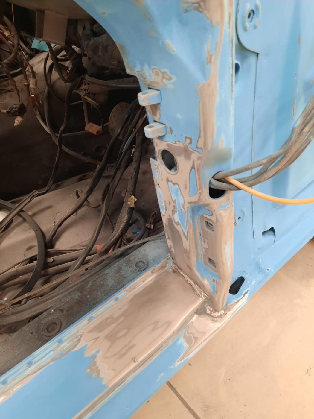 220222 1987 Mercedes 500SL Bodywork and Doors 46 1