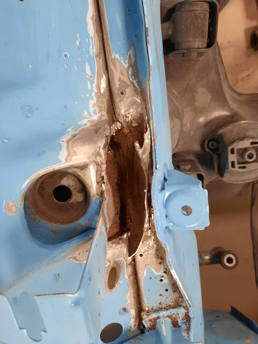 250222 1987 Mercedes 500SL Engine Bay Prep and Rust 2 1