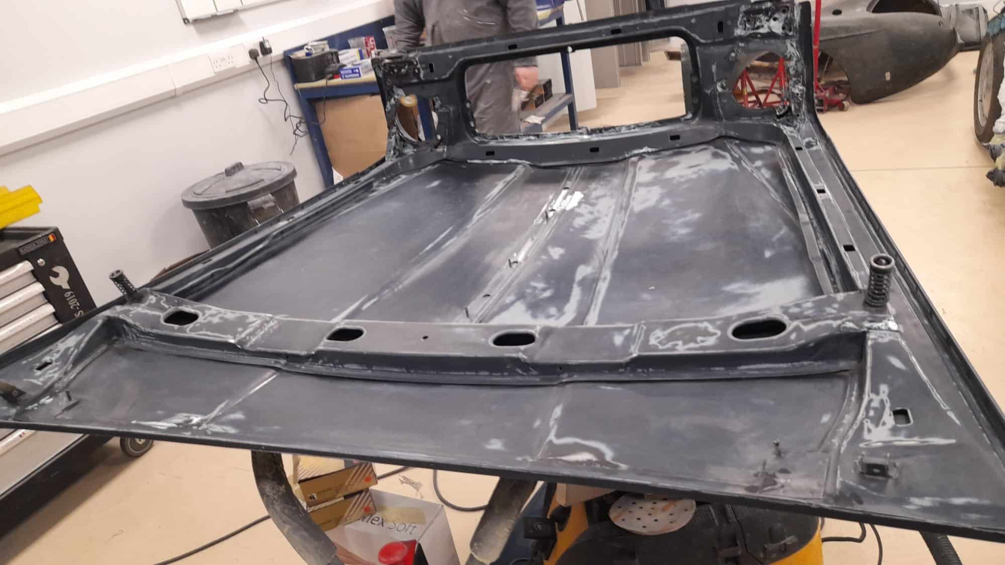 280222 1987 Daimler Double Six Body Panels Stripped 18 1