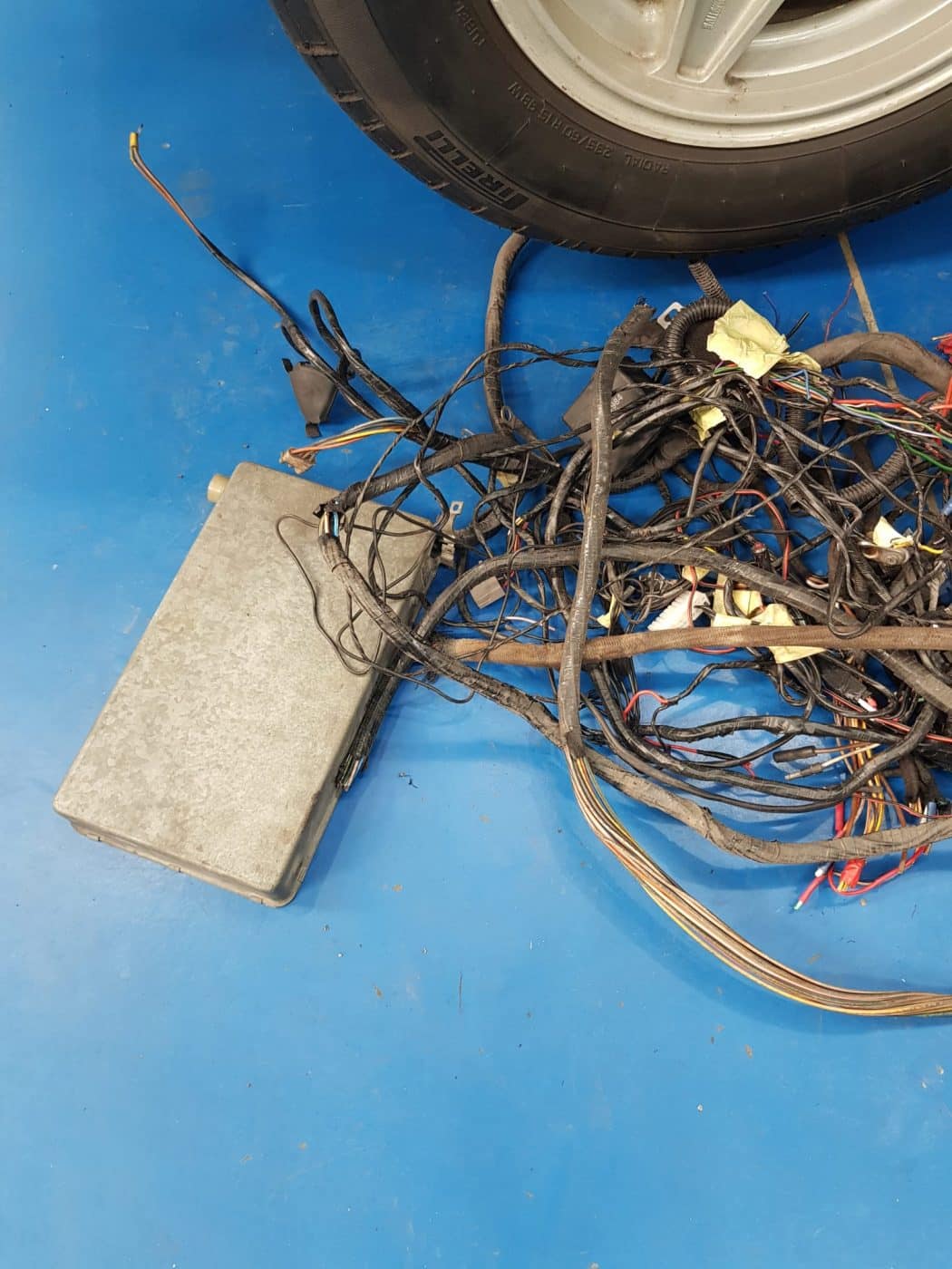 010322 1979 Arrow Ferrari Daytona Wiring Harness Modification 6 1