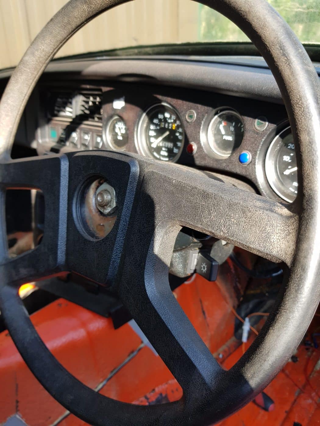 160322 Removing Usable Parts from the 1978 MGB GT Interior 10 1